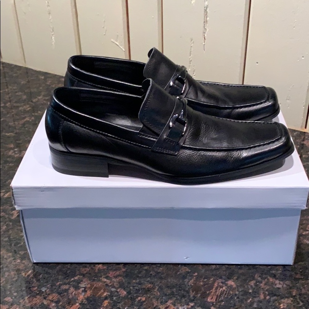 Steve Madden Evade Black Leather Dress Shoes.